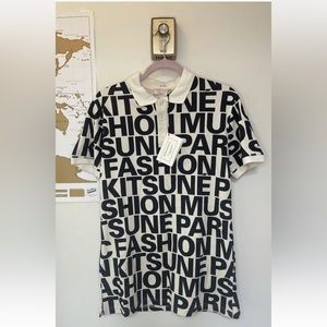 NWT Maison Kitsune t-shirt (polo T-shirt Style) Size Medium, Cream And Black.